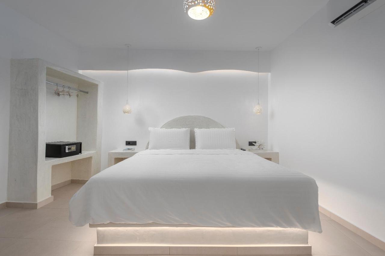 Sole D'Oro Luxury Suites Oia  Habitación foto